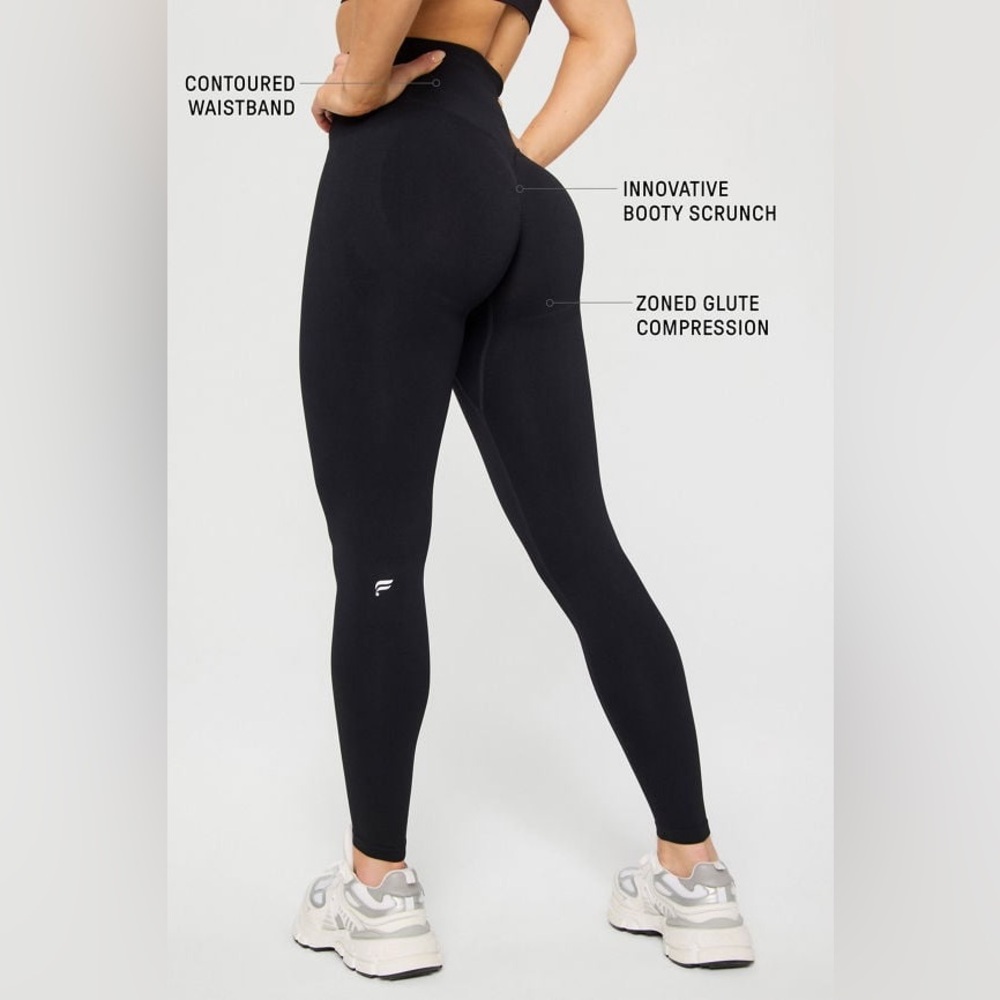High-Waist Black Sculpting Leggings with Booty Scrunch Fabletics